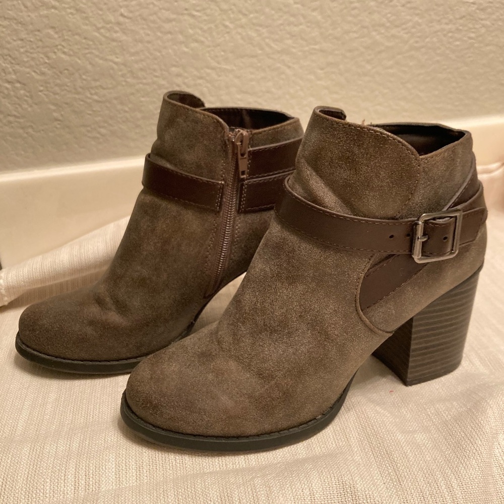 Soda 3” brown bootie with decorative buckle, size 7